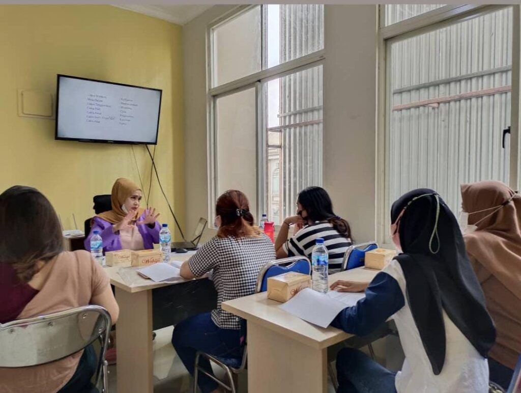 kelas kecantikan di bekasi